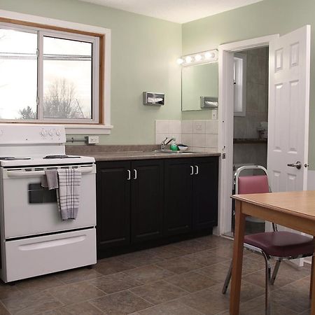 Perth Plaza Inn&Suites Bagian luar foto