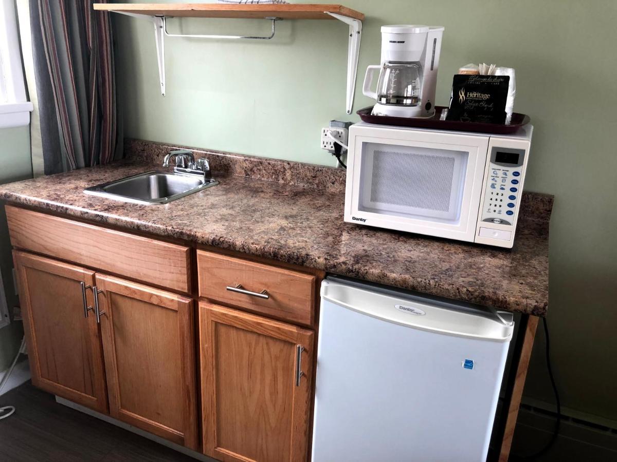 Perth Plaza Inn&Suites Bagian luar foto