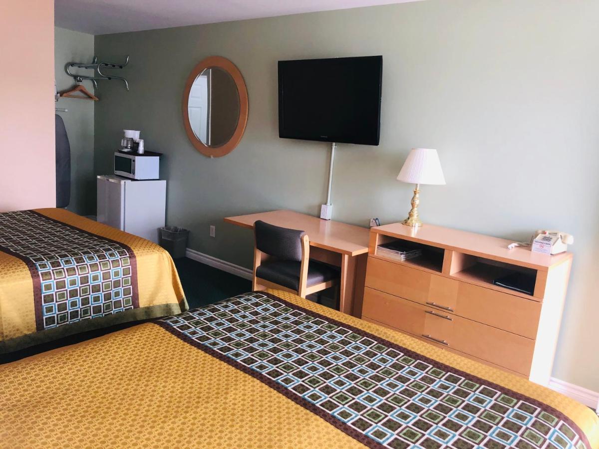 Perth Plaza Inn&Suites Bagian luar foto