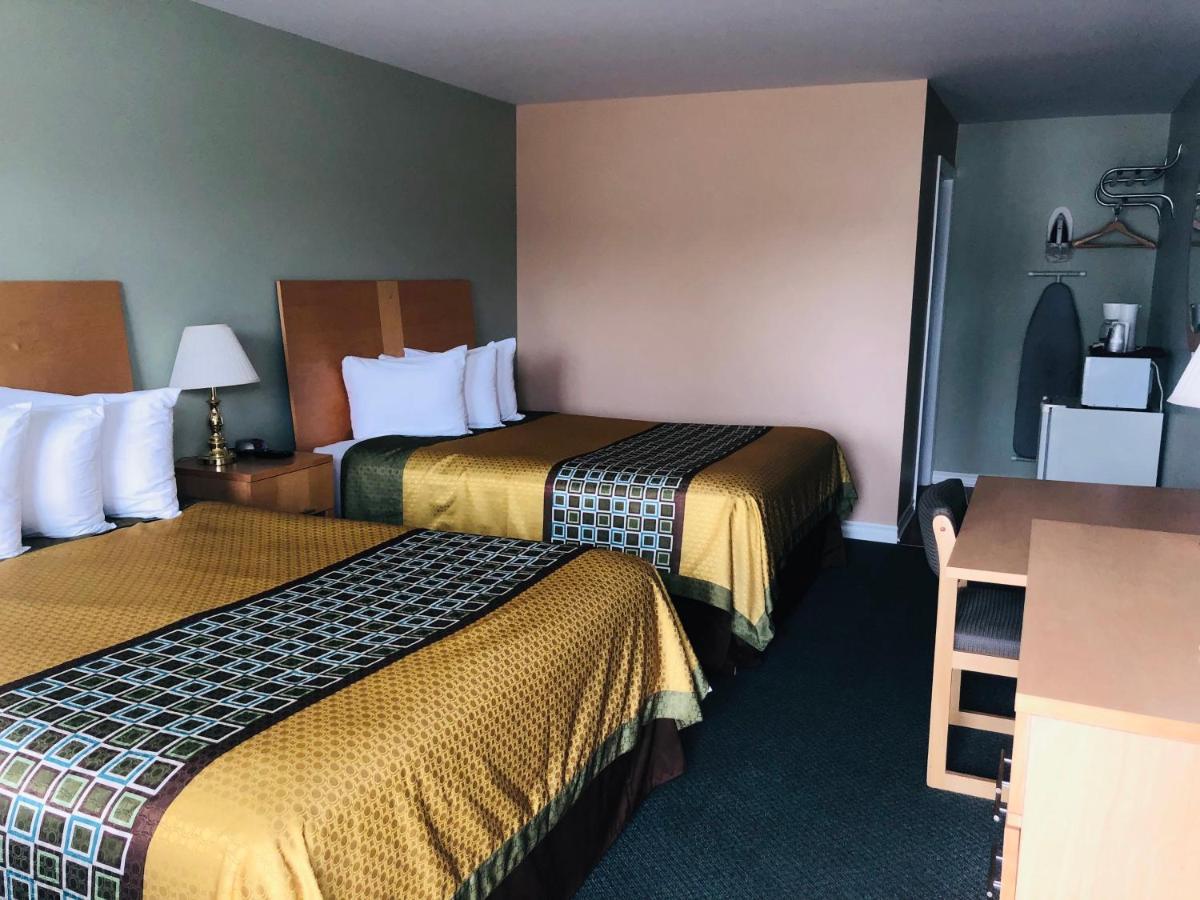 Perth Plaza Inn&Suites Bagian luar foto