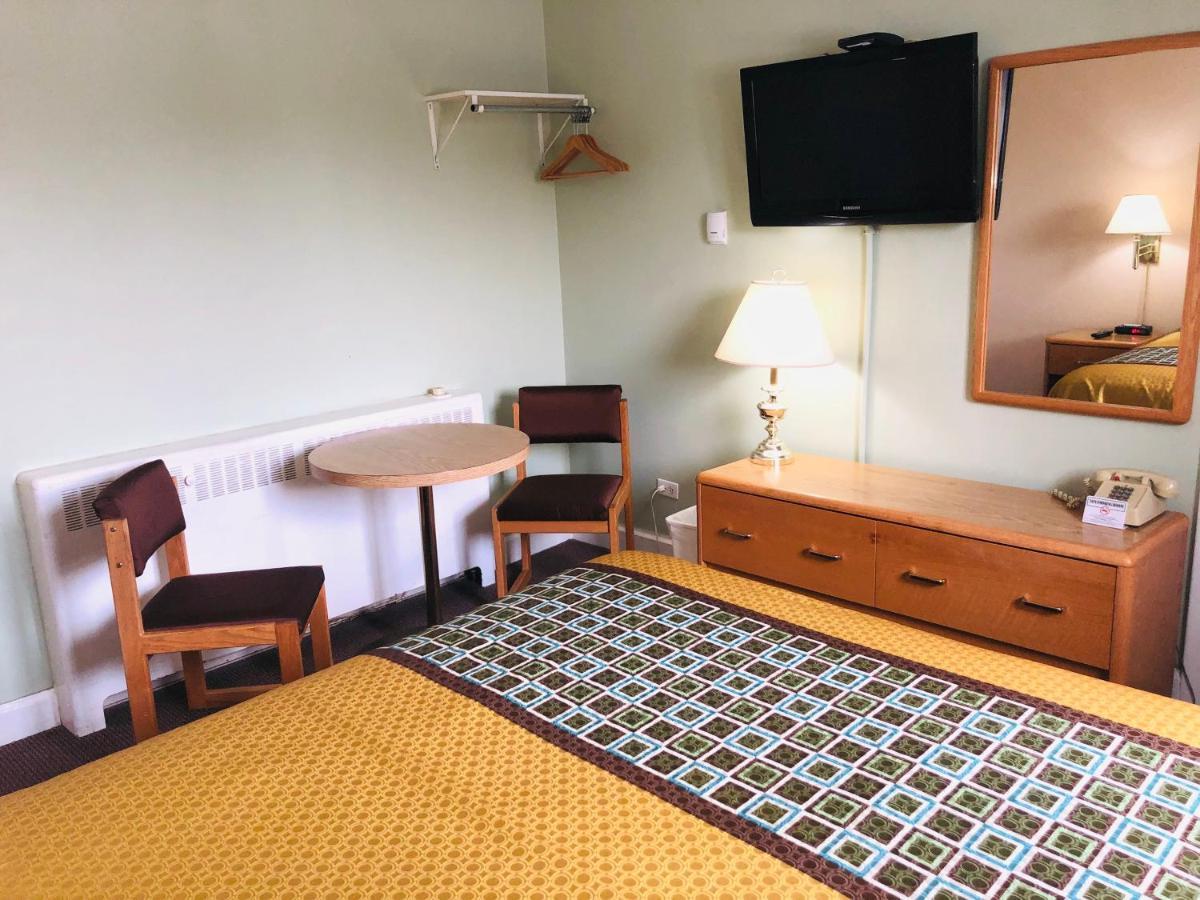 Perth Plaza Inn&Suites Bagian luar foto