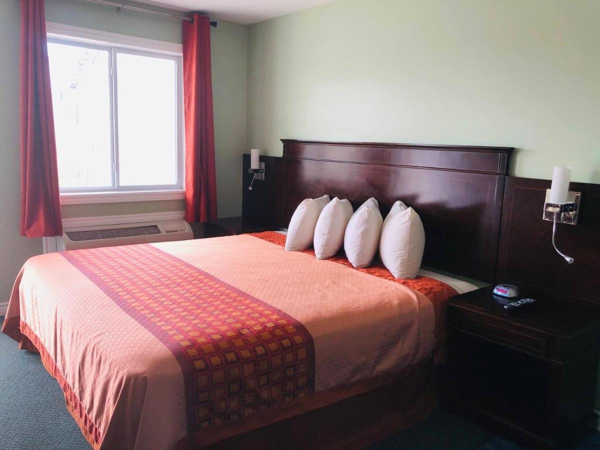 Perth Plaza Inn&Suites Bagian luar foto