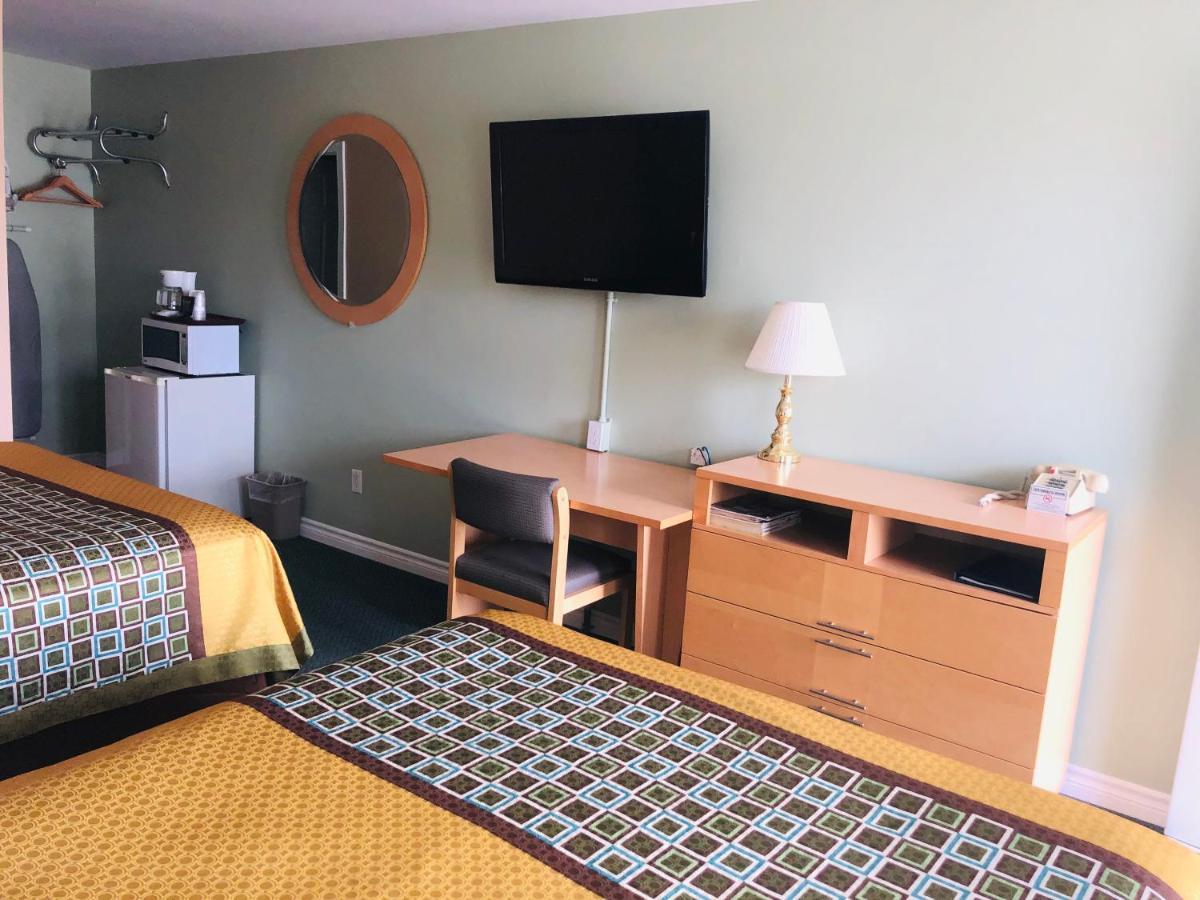 Perth Plaza Inn&Suites Bagian luar foto
